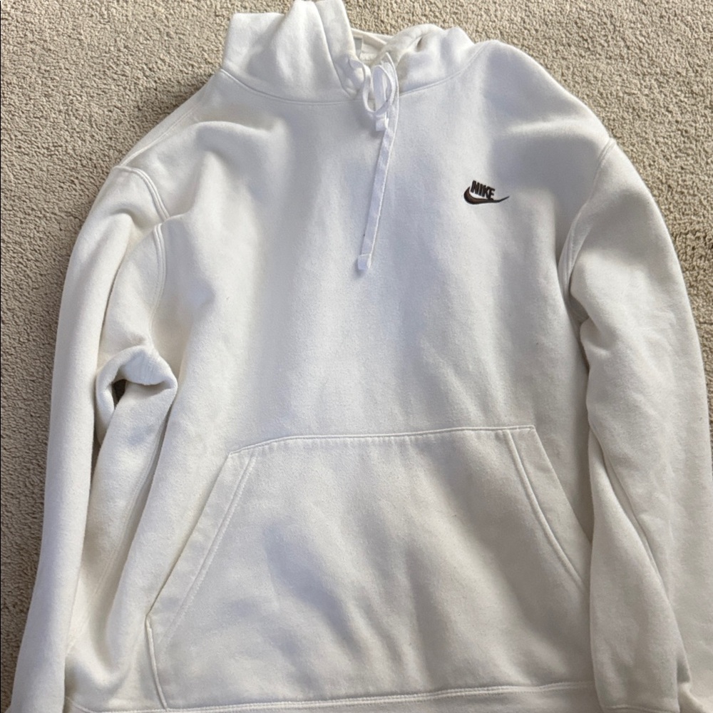 Nike Men's Classic White Pullover Hoodie